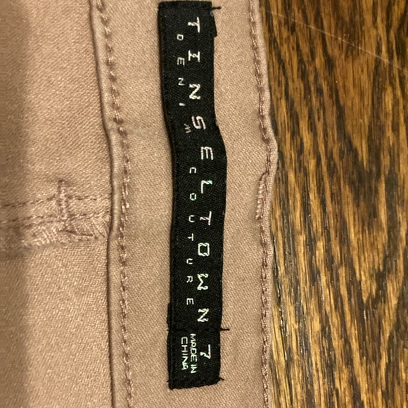 Nude peach jean shorts size 7 - Picture 3 of 4